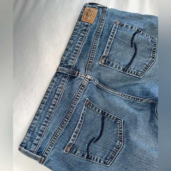 Signature Levi’s Misses Midrise bootcut long jeans - Picture 10 of 10